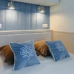 Ботель Ht Houseboats - Luksusowe Na Wodzie - Sauna, Jacuzzi