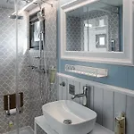 Ht Houseboats - Luksusowe Na Wodzie - Sauna, Jacuzzi 보트호텔