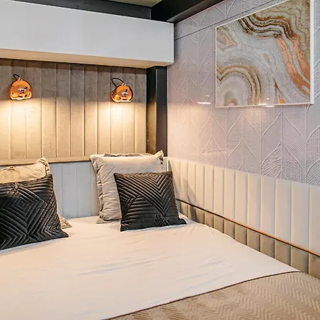 Grand Ht Houseboats - Na Wodzie - Sauna, Jacuzzi, Kominek 船屋 *