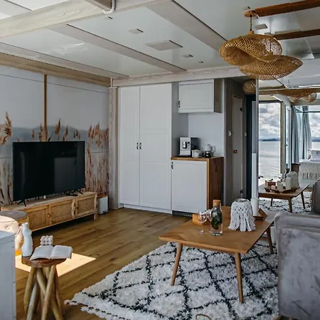 Grand Ht Houseboats - Na Wodzie - Sauna, Jacuzzi, Kominek 船屋 *