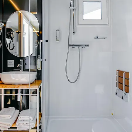 Grand Ht Houseboats - Na Wodzie - Sauna, Jacuzzi, Kominek *