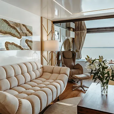 Grand Ht Houseboats - Na Wodzie - Sauna, Jacuzzi, Kominek Botel Mielno (Koszalin)