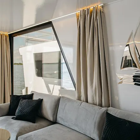 Grand Ht Houseboats - Na Wodzie - Sauna, Jacuzzi, Kominek *