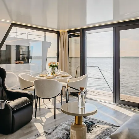 Ht Houseboats - Luksusowe Na Wodzie - Sauna, Jacuzzi Botel *