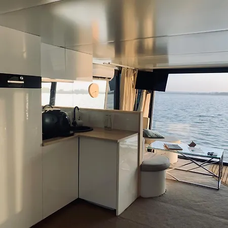 Grand Ht Houseboats - Na Wodzie - Sauna, Jacuzzi, Kominek 梅尔诺
