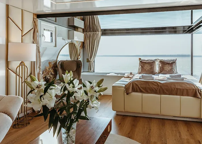 Ht Houseboats - Luksusowe Na Wodzie - Sauna, Jacuzzi Mielno (Koszalin)