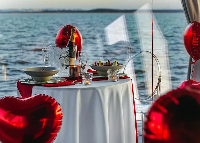 Ht Houseboats - Luksusowe Na Wodzie - Sauna, Jacuzzi Hotel en barco